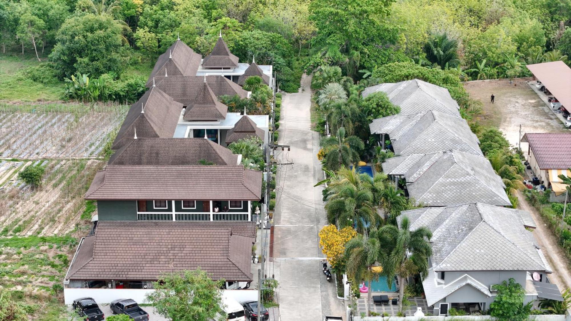 Narintara Private Pool Villas - Free Tuk-Tuk Service To The Beach! Ao Nang エクステリア 写真